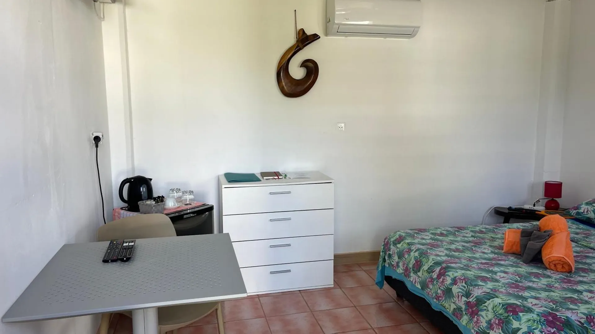 Dom wakacyjny Manatini Lodge Faie